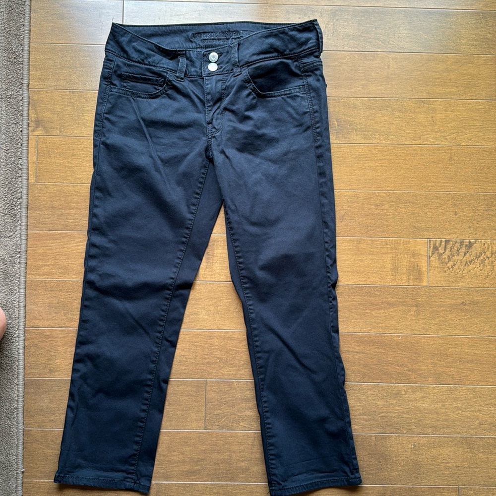 AEO Artist Crop Black Stretch 4